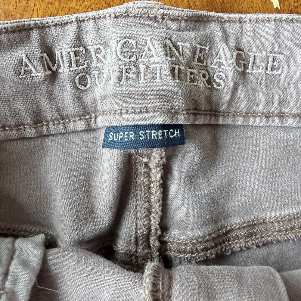 American Eagle AEO Twill Womens Mauve Pink Super Stretch Midi Shorts Size 10 - Picture 5 of 5